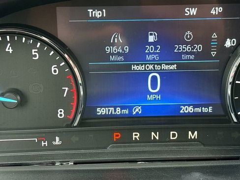 Used 2020 Ford Explorer XLT image 13