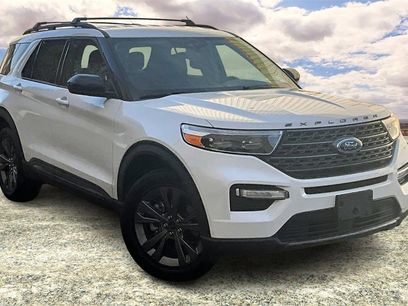 Used 2022 Ford Explorer XLT w/ Equipment Group 202A