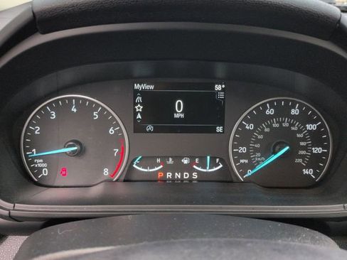 Used 2019 Ford EcoSport SE w/ SE Convenience Package image 12
