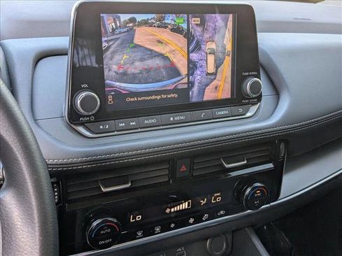 Certified 2021 Nissan Rogue SV image 14