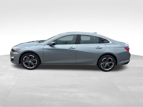 Used 2024 Chevrolet Malibu LT FWD image 2