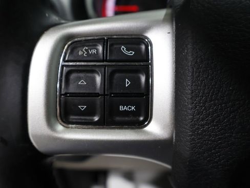 Used 2013 Dodge Grand Caravan SXT w/ UConnect Hands-Free Group image 28