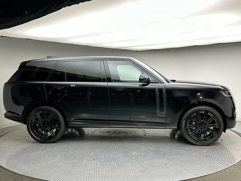New 2026 Land Rover Range Rover Long Wheelbase SE AWD/4WD image 4