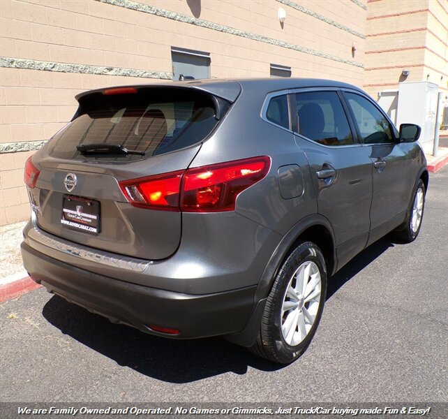 Used 2017 Nissan Rogue Sport S w/ S Appearance Package FWD image 8