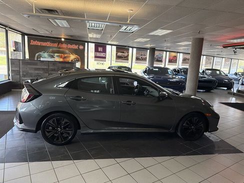 Used 2019 Honda Civic EX image 5