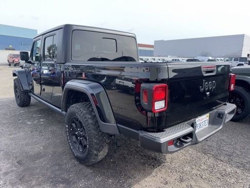 Used 2022 Jeep Gladiator Willys image 7
