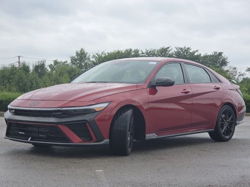 Used 2025 Hyundai Elantra N FWD image 13
