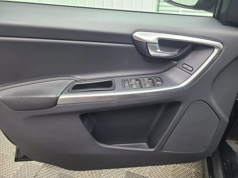 Used 2016 Volvo XC60 T5 Premier AWD/4WD image 22