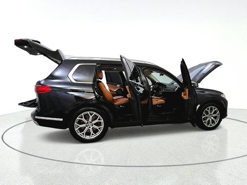 Used 2020 BMW X7 xDrive40i w/ Premium Package AWD/4WD image 15