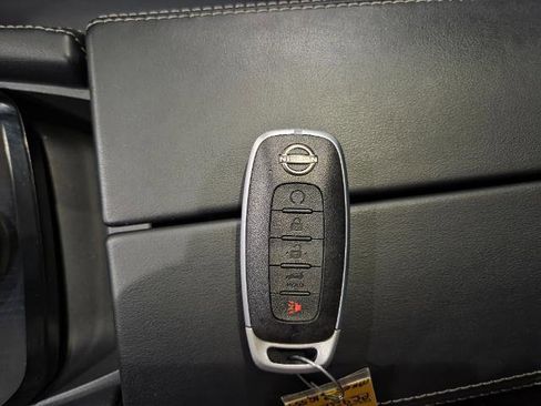 Used 2023 Nissan Rogue SL image 24