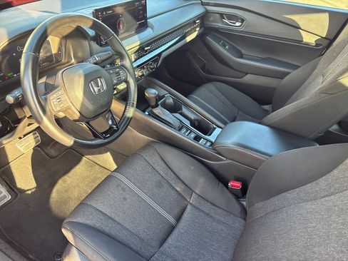Used 2024 Honda Accord Sport image 11