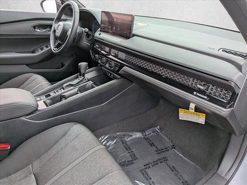 Used 2025 Honda Accord Sport image 28