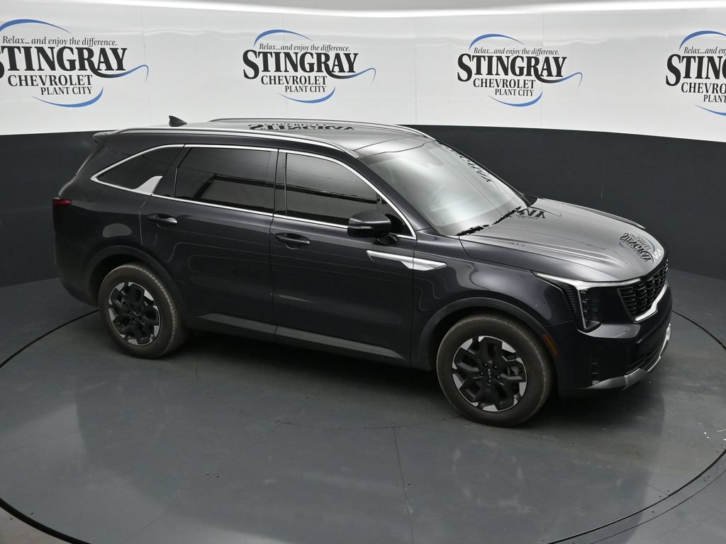 Used 2025 Kia Sorento S w/ Panoramic Sunroof Package FWD image 18