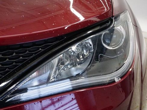 Certified 2020 Chrysler Pacifica Touring-L w/ Advanced Safetytec Group image 12