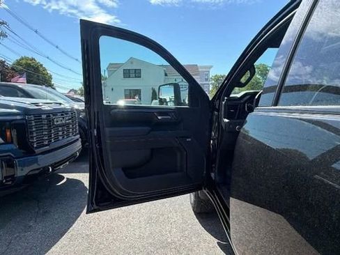 New 2026 GMC Sierra 2500 AT4 w/ Technology Package AWD/4WD image 12