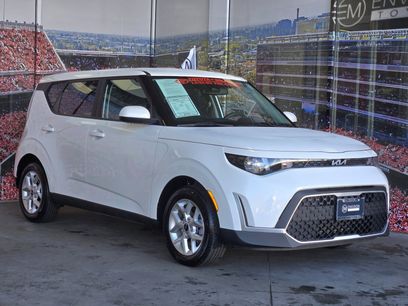 Used 2024 Kia Soul LX w/ Option Group 015