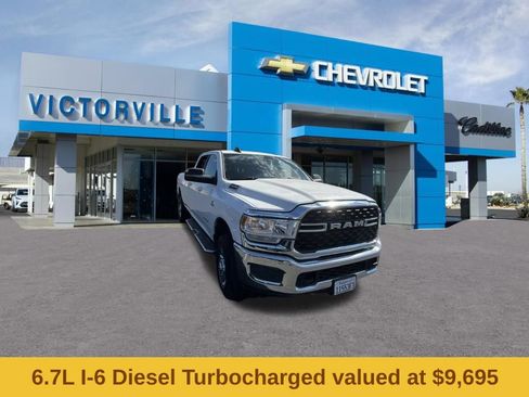 Used 2022 RAM 3500 Big Horn AWD/4WD image 3