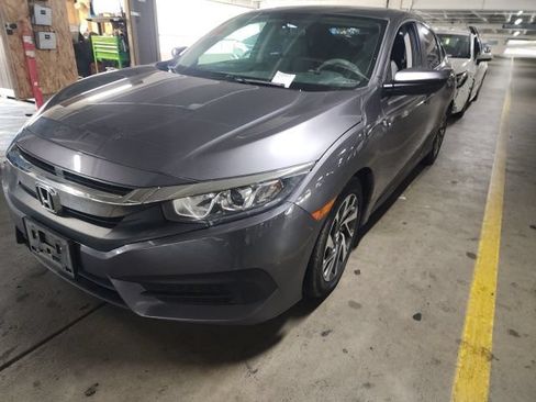 Used 2017 Honda Civic EX image 4