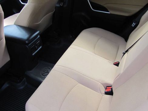 Used 2024 Toyota RAV4 LE image 27