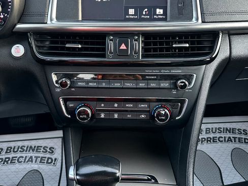 Used 2018 Kia Optima SX w/ Technology Package image 16