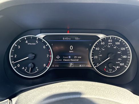 New 2025 Nissan Sentra SR w/ SR Premium Package FWD image 11