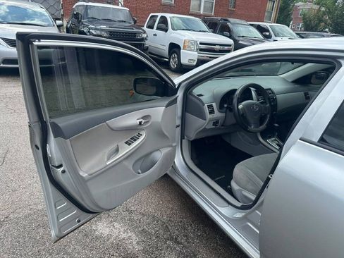 Used 2010 Toyota Corolla FWD image 9