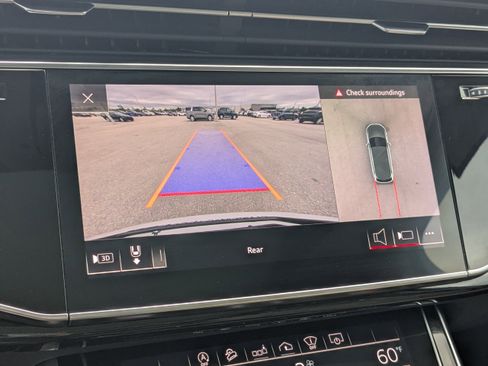 Used 2020 Audi Q7 3.0T Prestige image 26