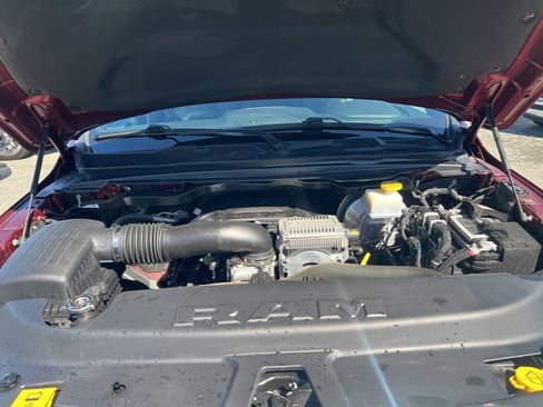 Used 2024 RAM 1500 Laramie image 11
