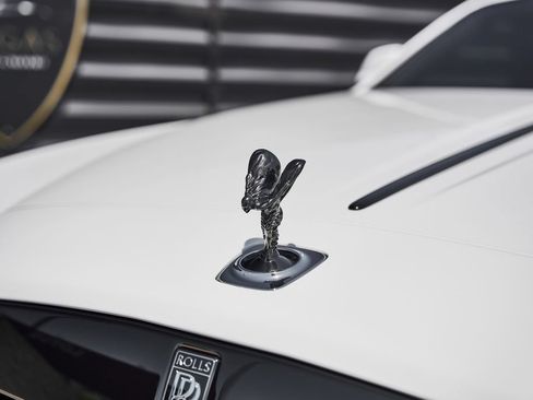 Used 2020 Rolls-Royce Dawn RWD image 9