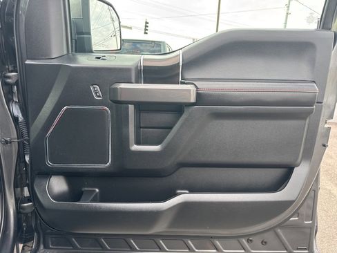 Used 2018 Ford F150 Lariat image 28