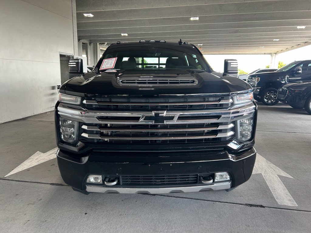 Used 2022 Chevrolet Silverado 3500 High Country w/ Technology Package AWD/4WD image 8