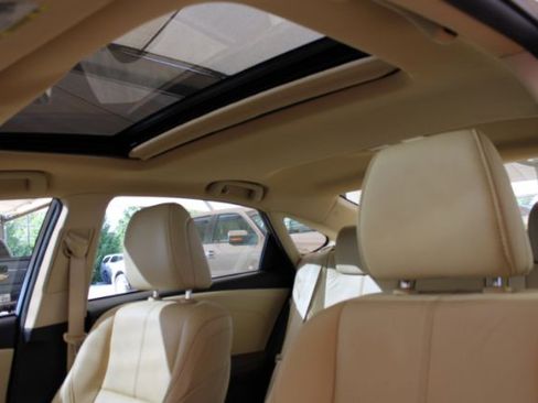 Used 2015 Toyota Avalon XLE Premium image 11