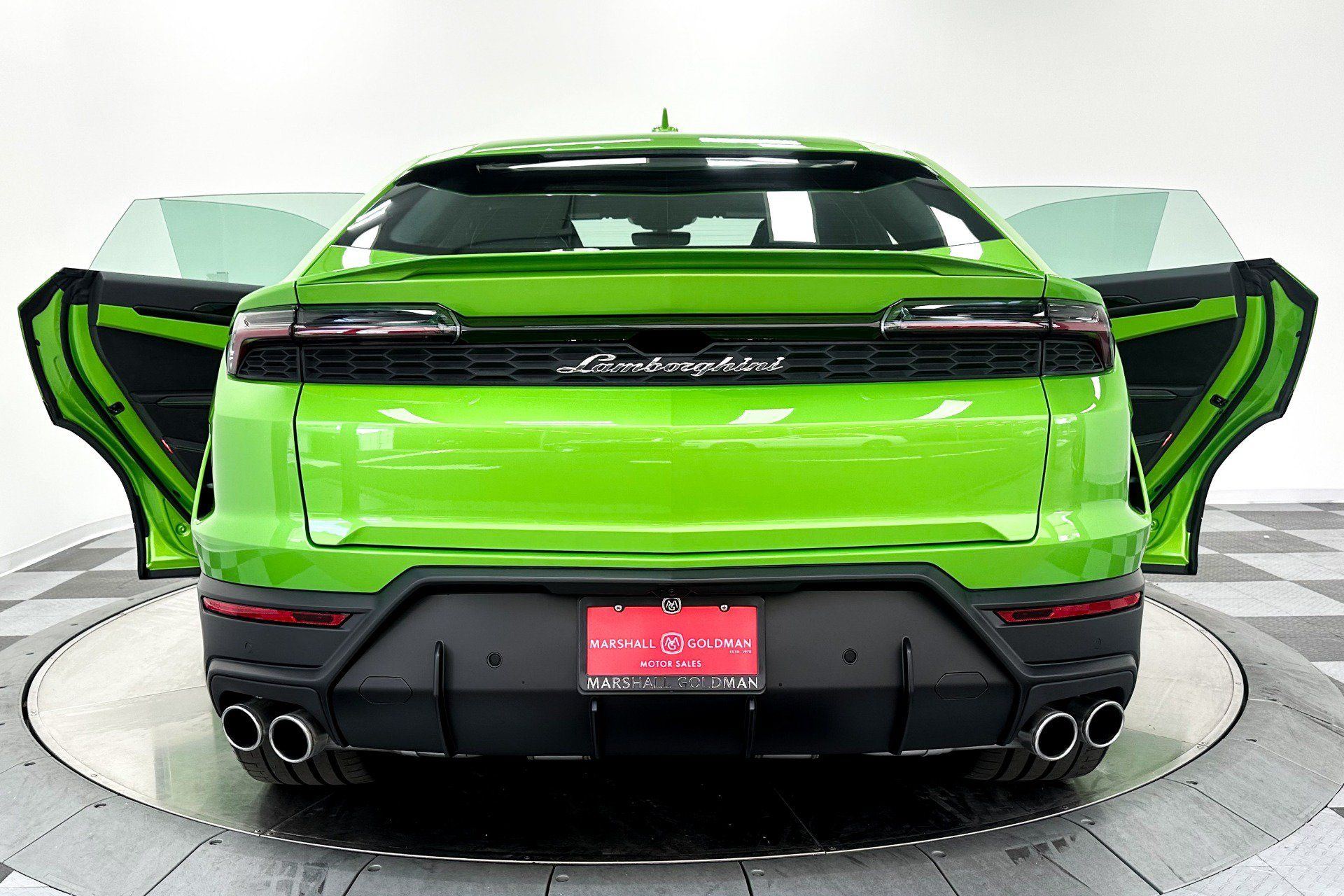 Used 2025 Lamborghini Urus SE AWD/4WD image 32