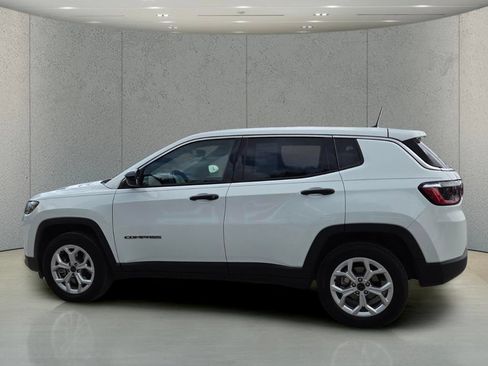 Used 2025 Jeep Compass Sport AWD/4WD image 8