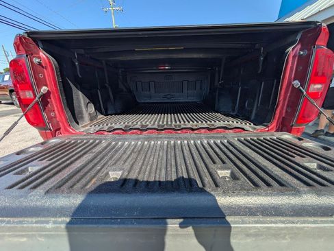Used 2017 Chevrolet Colorado Z71 AWD/4WD image 45