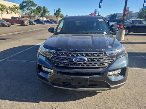 Used 2023 Ford Explorer XLT w/ Equipment Group 202A RWD image 2