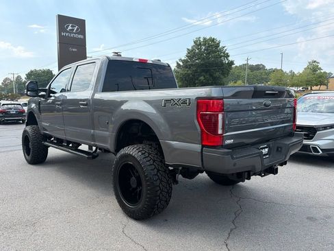Used 2022 Ford F250 Lariat w/ Black Appearance Package AWD/4WD image 6
