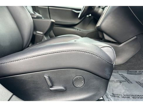 Used 2018 Tesla Model S 75D image 22