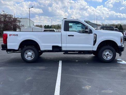 New 2026 Ford F250 4x4 Regular Cab Super Duty image 37