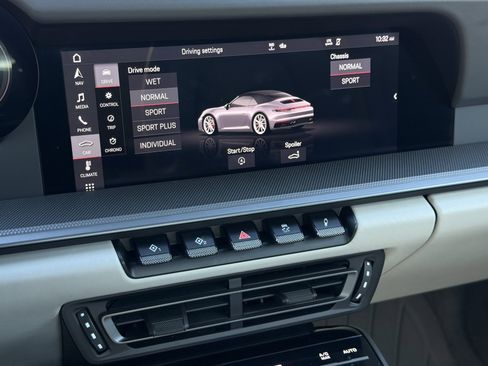 Certified 2021 Porsche 911 Carrera image 21