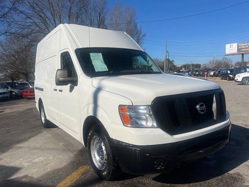 Used 2019 Nissan NV 2500 S image 3