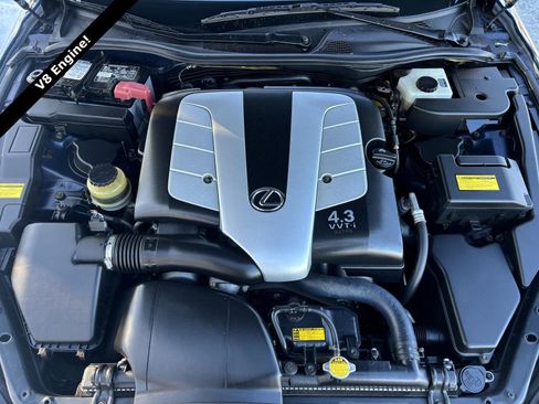 Used 2004 Lexus SC 430 Convertible image 8