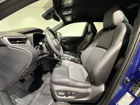 Used 2024 Toyota Corolla Cross XSE image 13