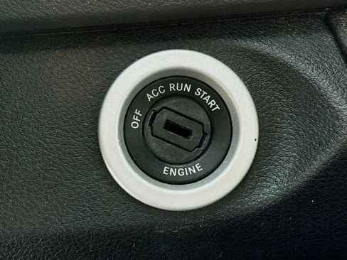 Used 2018 RAM 1500 Express image 19