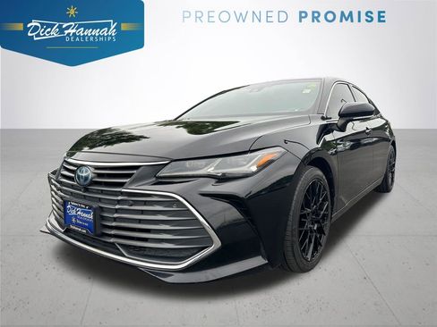 Used 2020 Toyota Avalon Limited w/ Advanced Safety Package FWD image 1