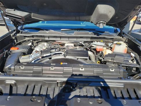 Certified 2025 Chevrolet Silverado 2500 LTZ w/ LTZ Convenience Package image 42