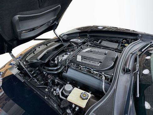 Used 2015 Chevrolet Corvette Z06 w/ 3LZ Preferred Equipment Group image 28