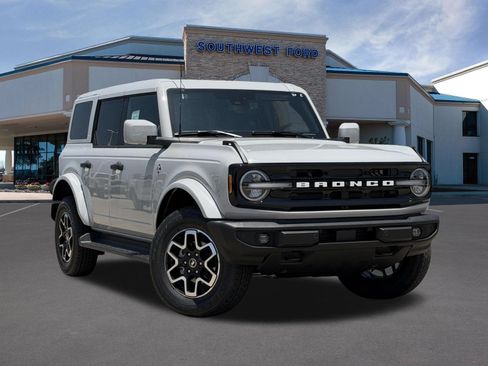 New 2026 Ford Bronco Outer Banks AWD/4WD image 1