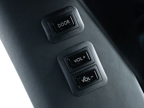 Certified 2023 Rolls-Royce Phantom Sedan w/ The Phantom Package image 34