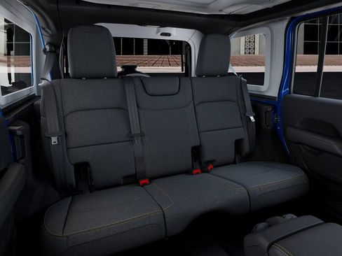 New 2025 Jeep Wrangler Unlimited Sahara AWD/4WD image 15